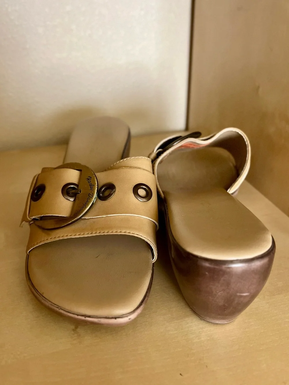Harley-Davidson Macie Ring Tan Slide Heeled Sandals with Brass-Tone Buckle